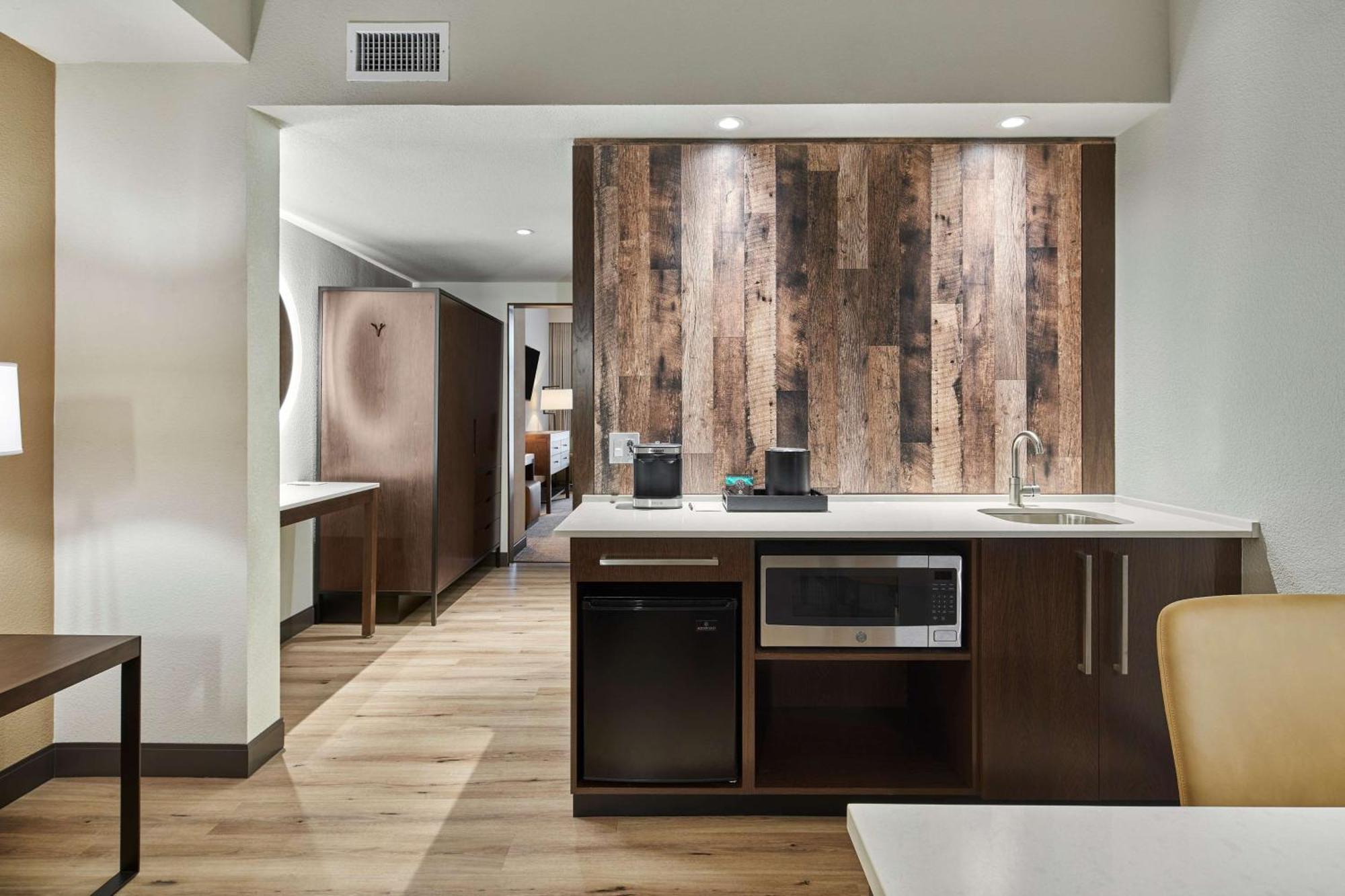 Embassy Suites By Hilton Nashville Downtown ภายนอก รูปภาพ