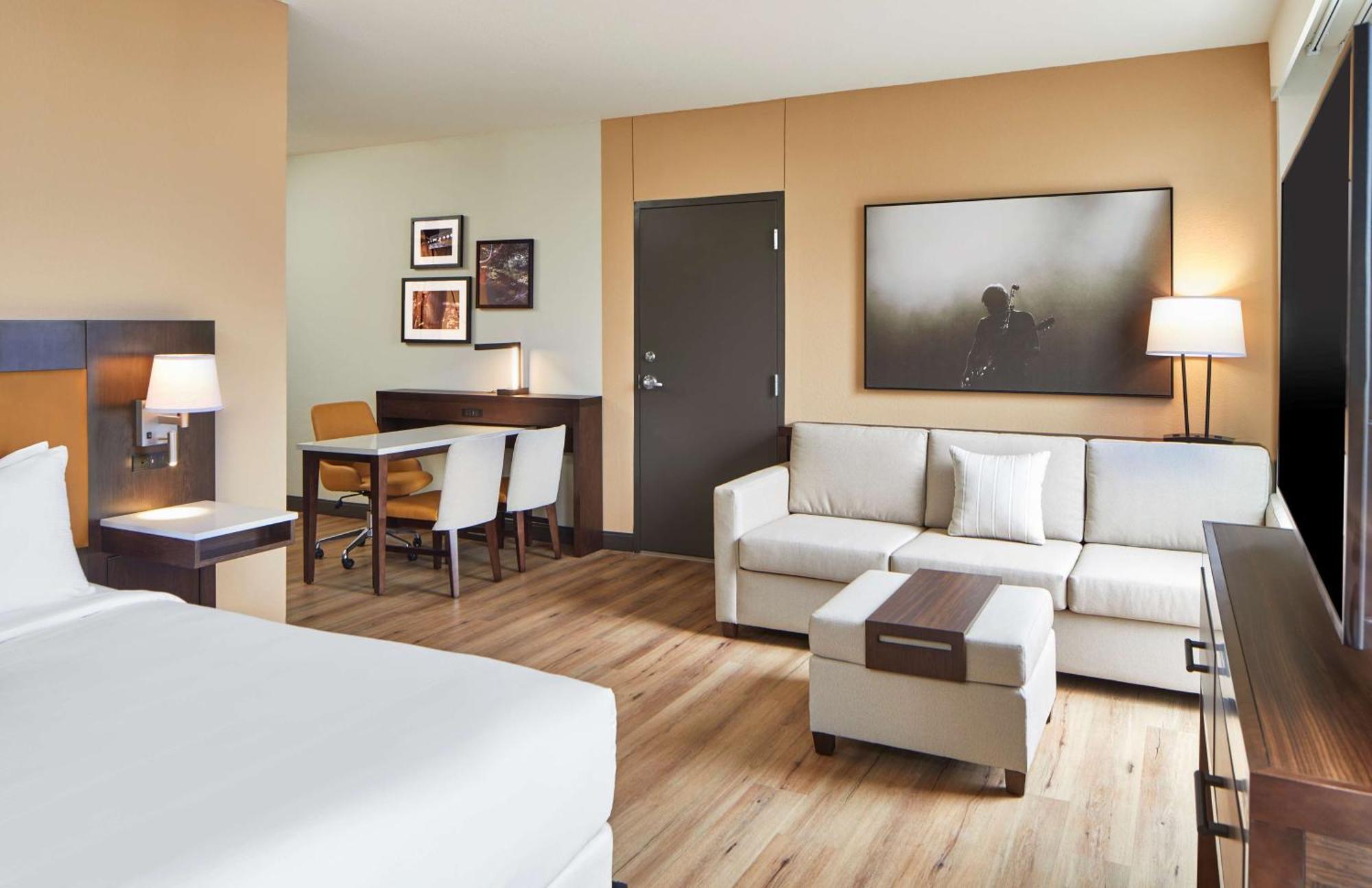 Embassy Suites By Hilton Nashville Downtown ภายนอก รูปภาพ